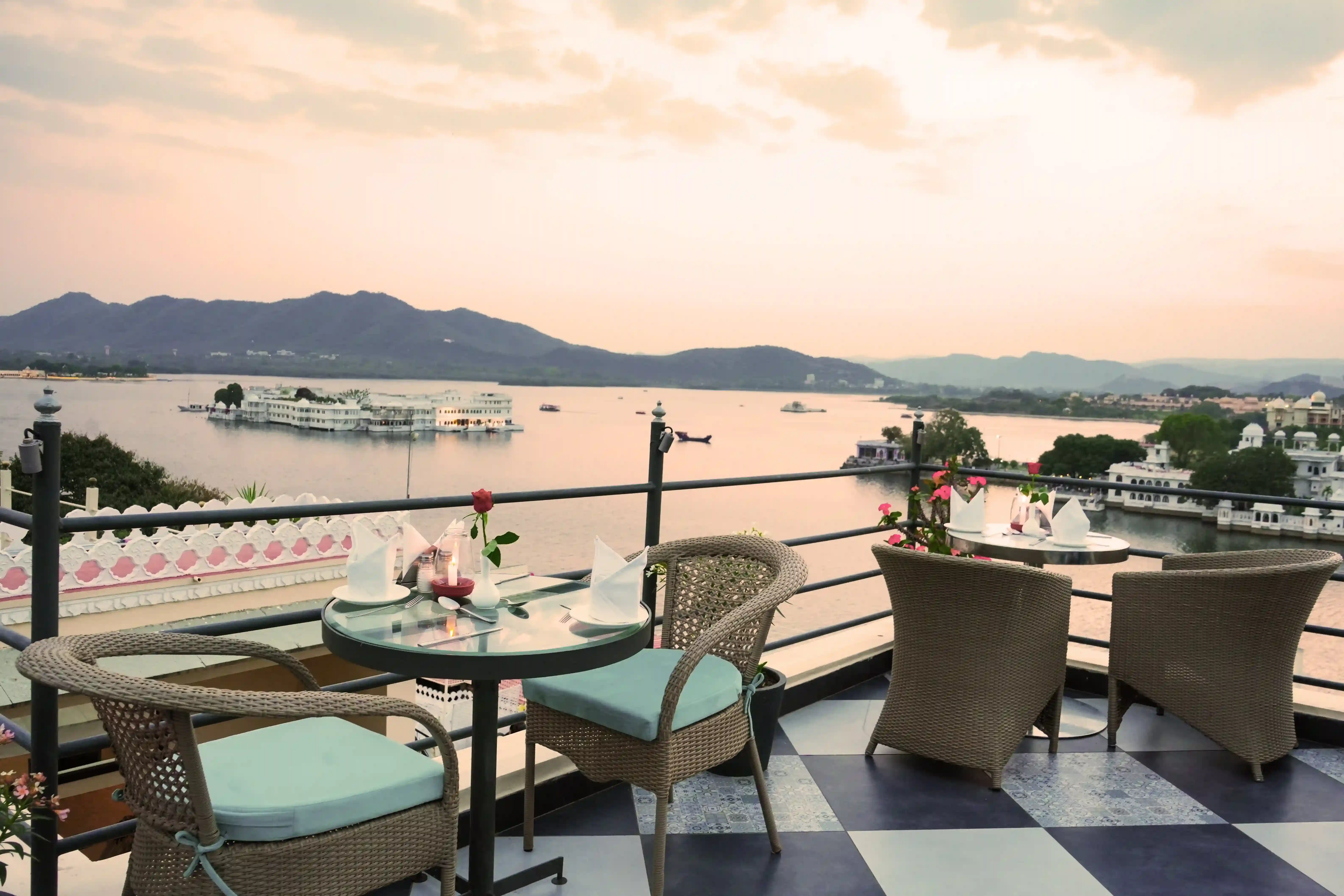 Lake view dining Udaipur
