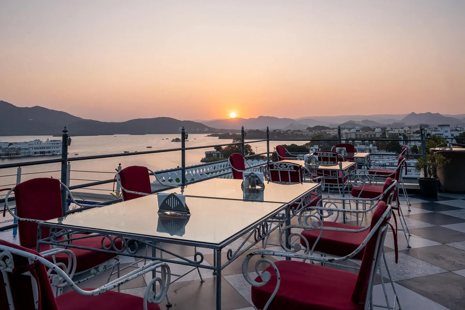 Romantic winter stay in Udaipur